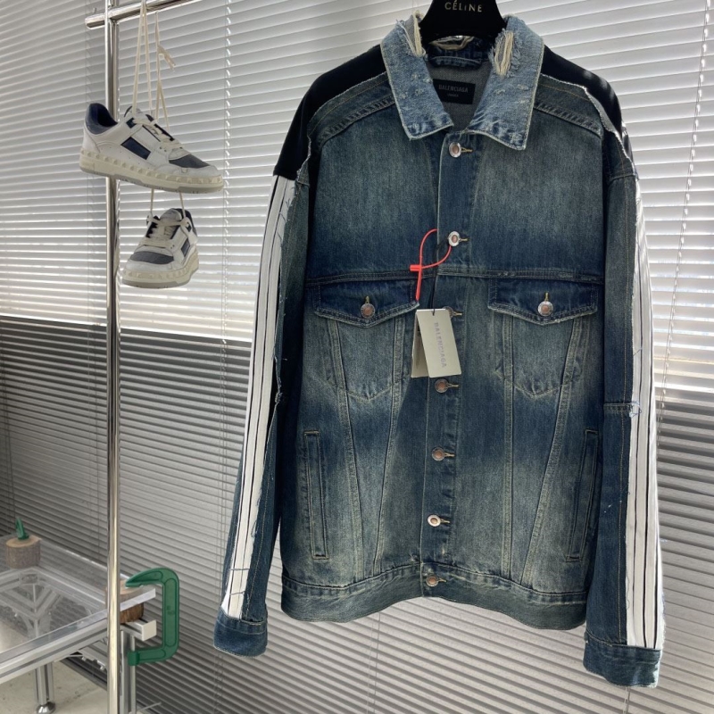 Ba1en*iaga jeans